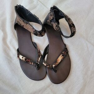 Candies black with accent lace gold size 8.5